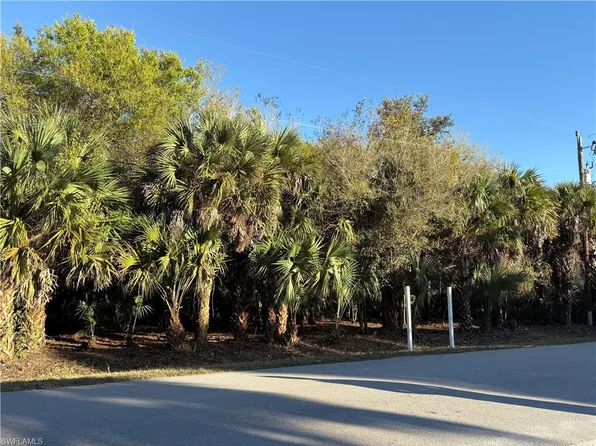 (undisclosed Address), NAPLES, FL 34120