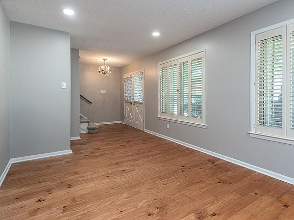 3rd image of 873 S Yates Rd APT 1