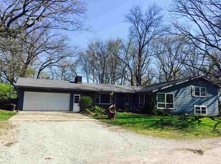 211 Engle Lake Rd W, Ligonier, IN 46767