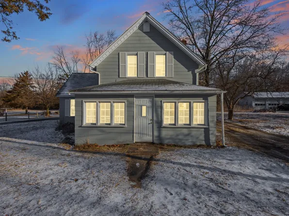 610 Arlington Ave, North Judson, IN 46366