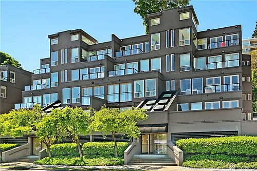 2111 Westlake Ave N #101 Photo 1