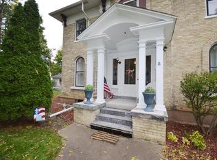 122 N Esterly Ave, Whitewater, WI 53190