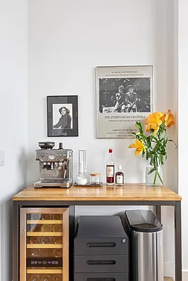 Sold by Compass | media 6