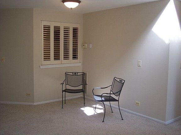Dining room/living room