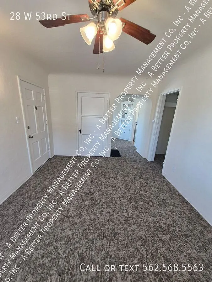 Front 1 Bed House w/New Flooring! Includes Storage Garage — Photo 2