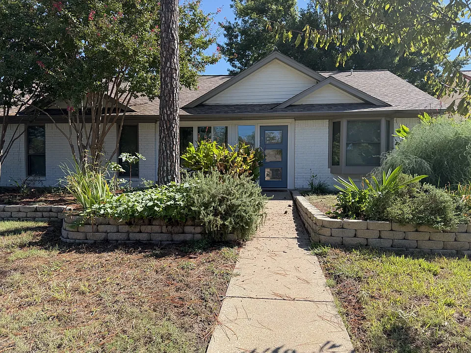 1905 Jasmine St