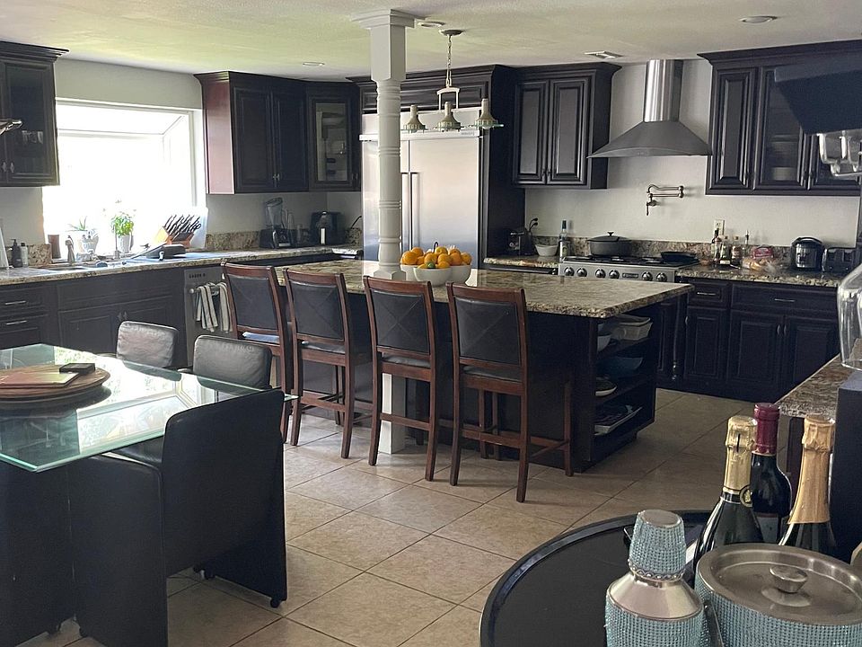 Large kitchen area