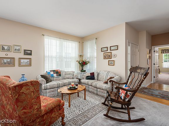 3rd image of 21247 Barth Pond Ln