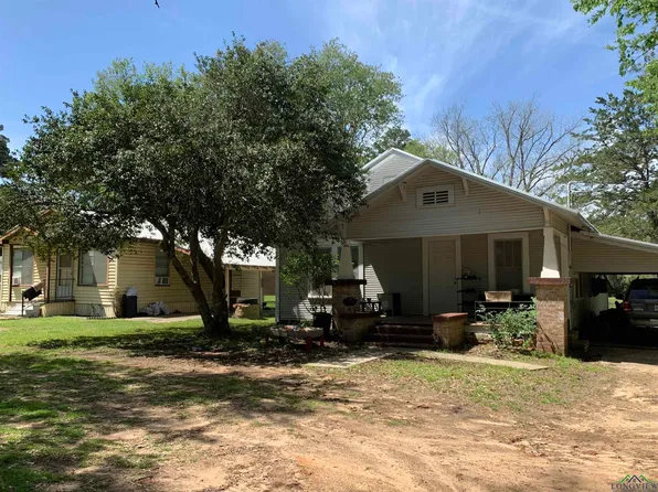 184 & 186 S Chalk St, Joaquin, TX 75954