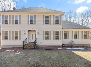 3 Royal Cir, Lexington, MA 02420