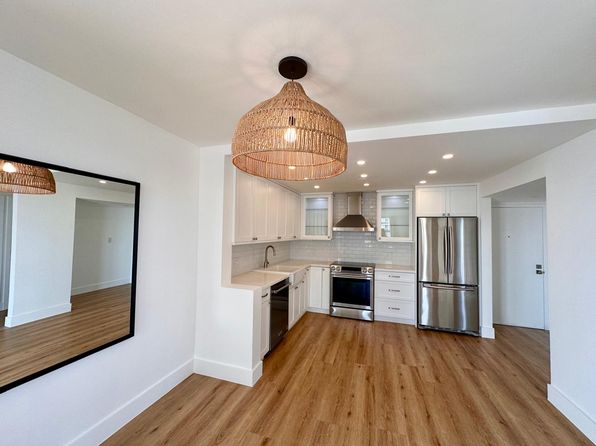 6900 Bay Dr APT 8D