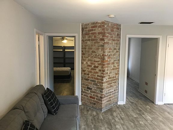 4th image of 1108 Amelia St #A