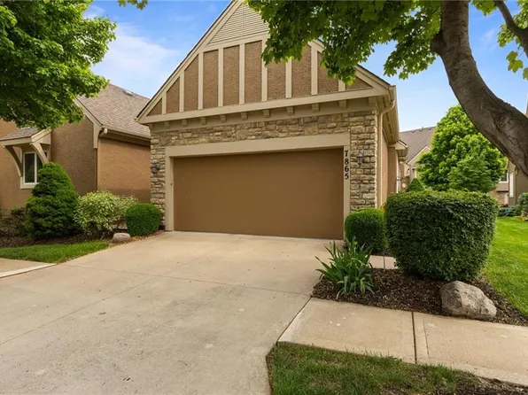 7865 W 156th Pl, Overland Park, KS 66223