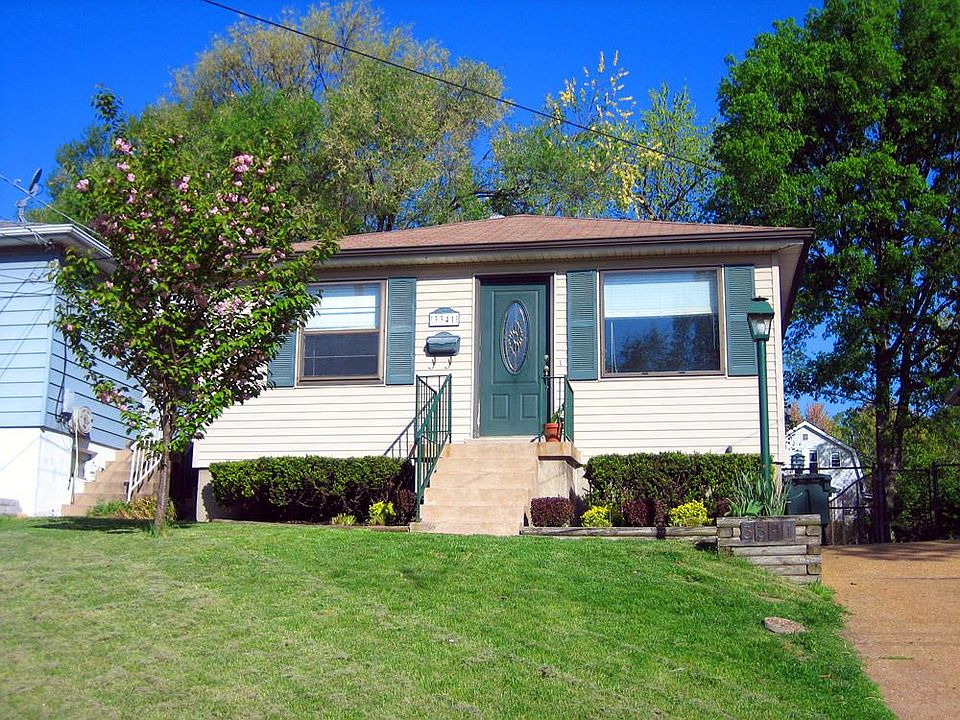 1st image of 3341 Manhattan Ave