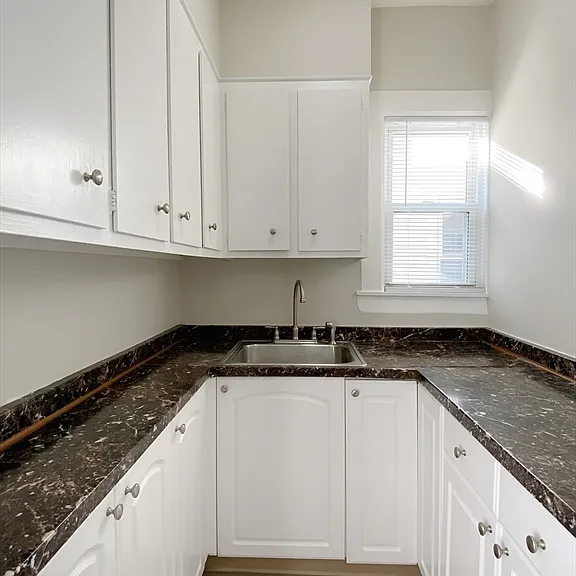 73 Campbell Ave #5 — Photo 2