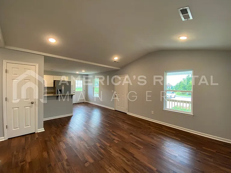 445 County Road 349 — Photo 7