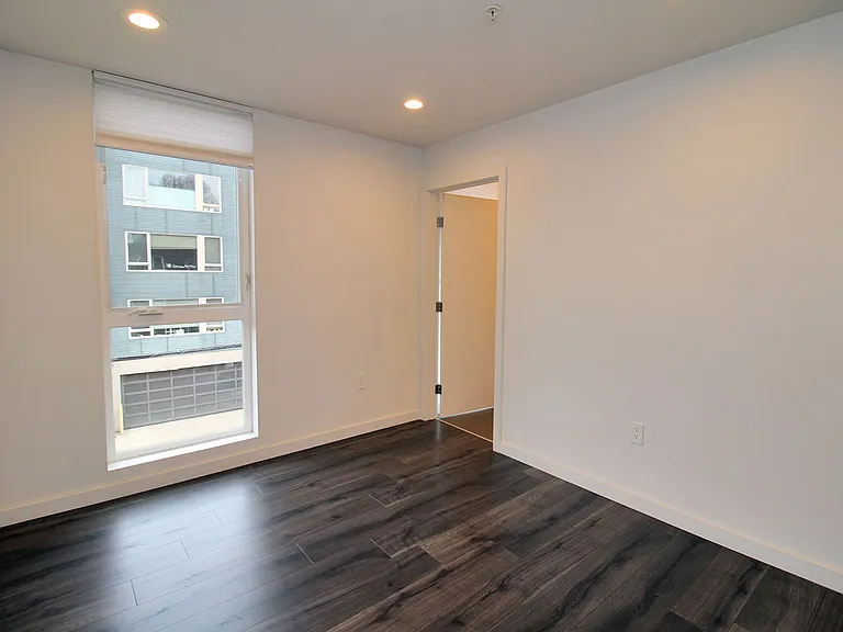 1480 N Jarrett St #303 — Photo 13