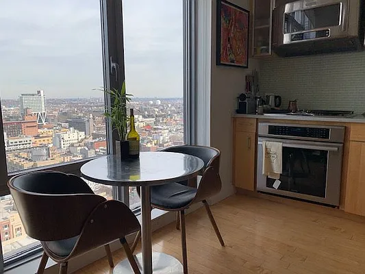 Rented by New York City Property and Residence Management, LLC | media 9