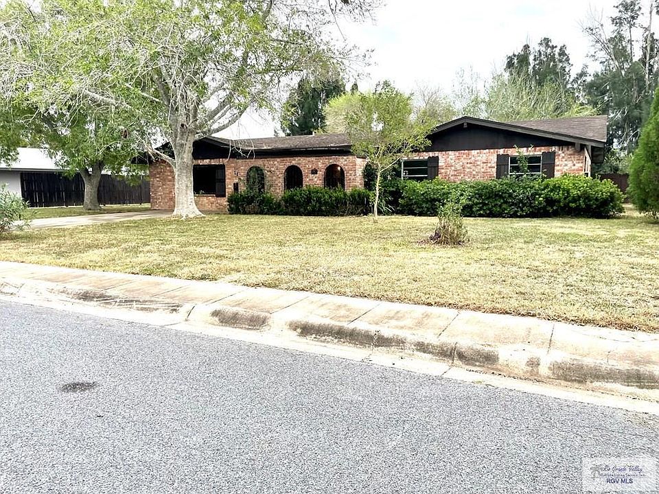 1st image of 109 E Resaca Dr