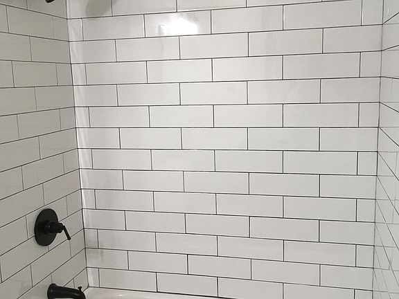 5th image of 1115 Helm Ave #1115