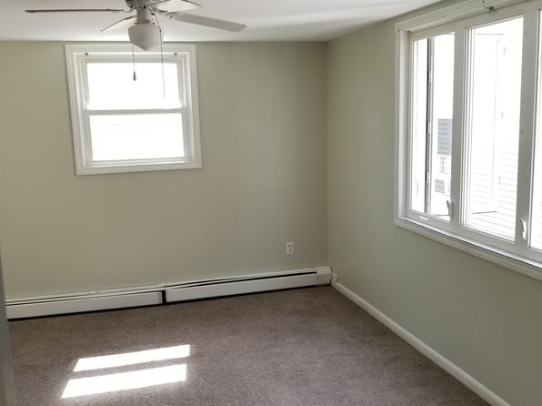 42 Rocliffe St #2