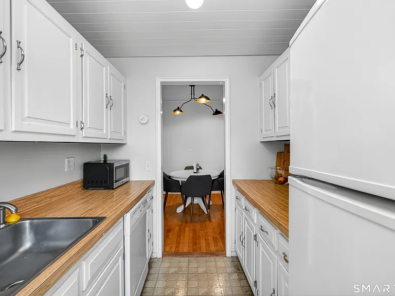 70 Strawberry Hill Ave #6-3C — Photo 8