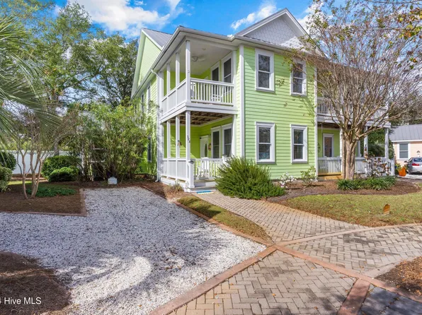 328 Marina View Drive, Southport, NC 28461