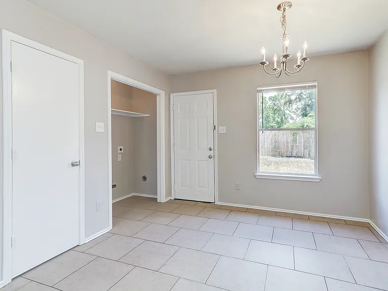 7519 Kennemer Dr — Photo 5
