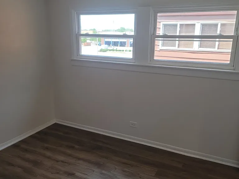 15907 Debra Dr — Photo 21