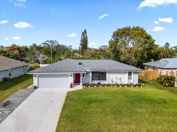 761 SE Cavern Avenue, Port St Lucie, FL 34983