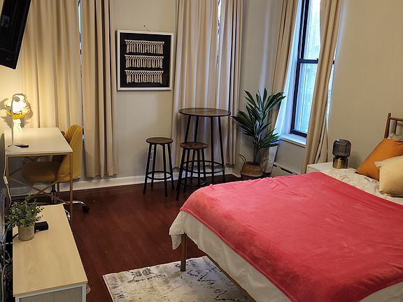 2nd image of 1475 1st Ave #2B