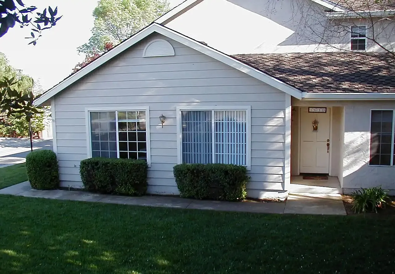 1610 Anson Ct photo 1