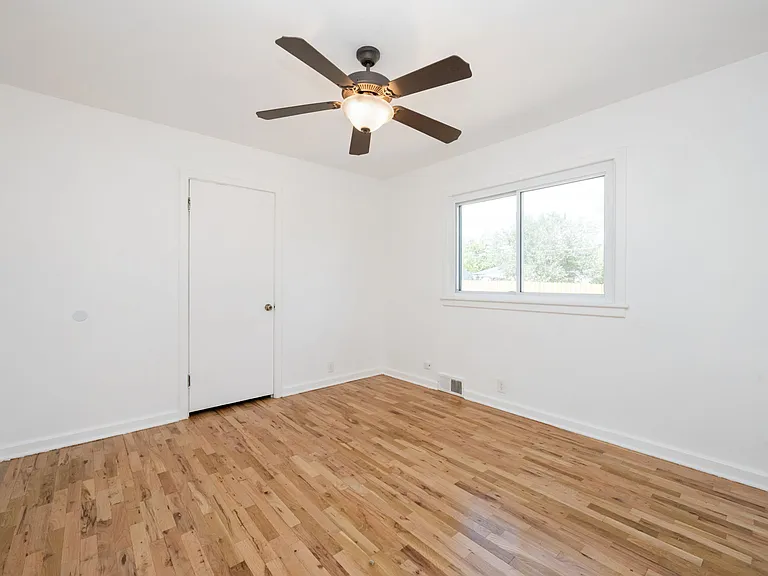 2311 Mountain View Dr — Photo 9