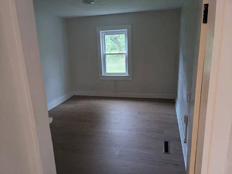 1299 Porters Rd — Photo 20