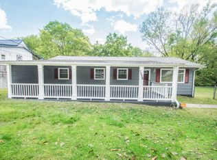 1028 Forsythe St, Knoxville, TN 37917