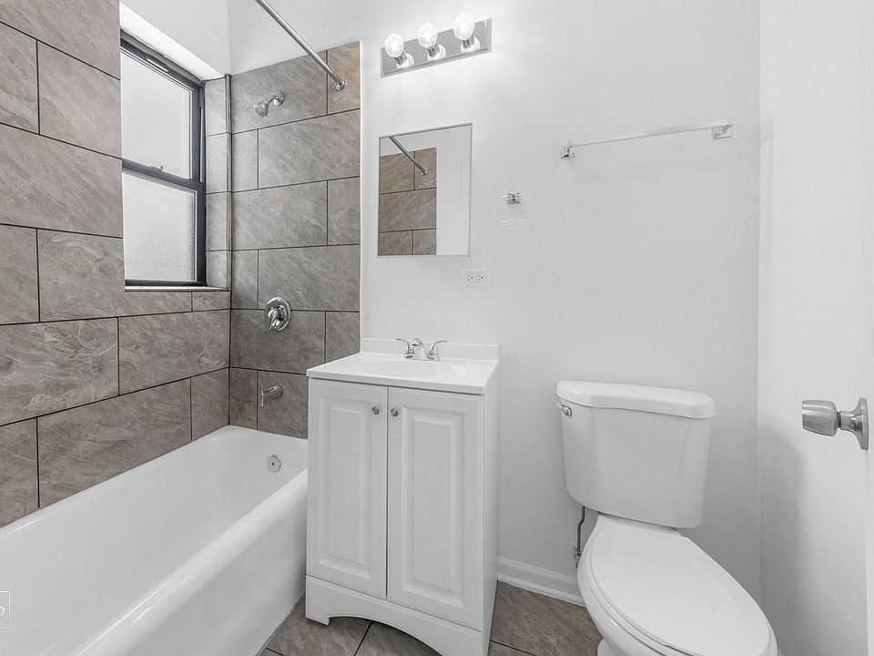7451 South Eberhart Avenue Bathroom