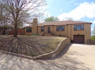 627 13th St, Alva, OK 73717