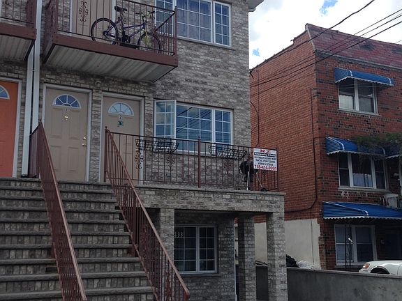 3rd image of 2933 Laconia Ave