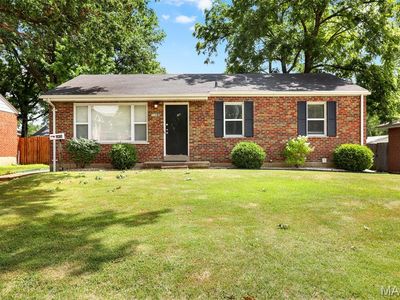 11380 Manchester Rd, Saint Louis, MO, 63122