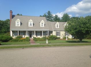 2 Bunker Rd, Medfield, MA 02052