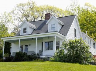 49 Staniels Rd, Chichester, NH 03258