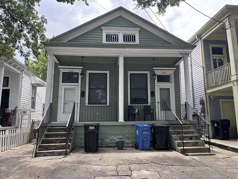 4038 Banks St — Photo 1