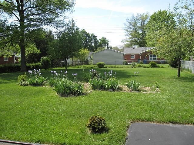 2nd image of 1737 Rosecrans Dr