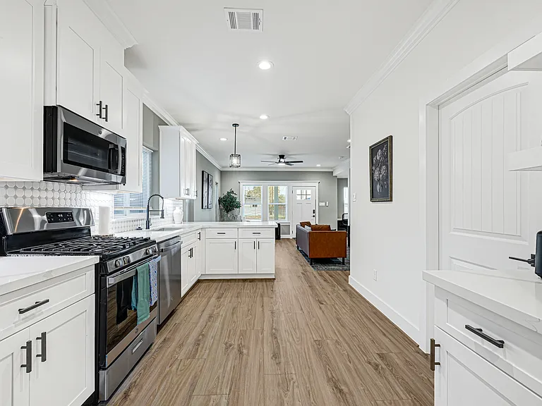 3833 Seabrook St #B — Photo 2
