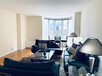 Rented by R New York