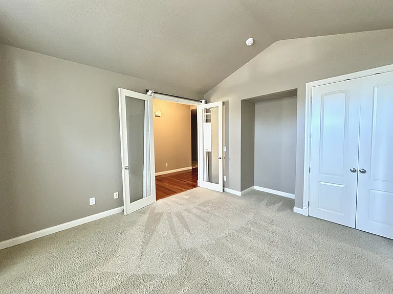 16709 NE 6th St — Photo 6