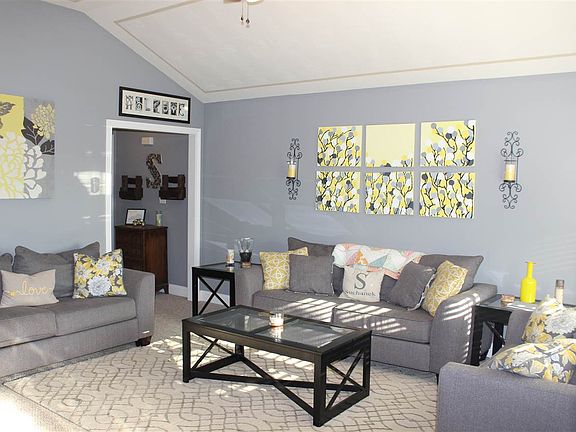 2nd image of 324 Brighton Ave