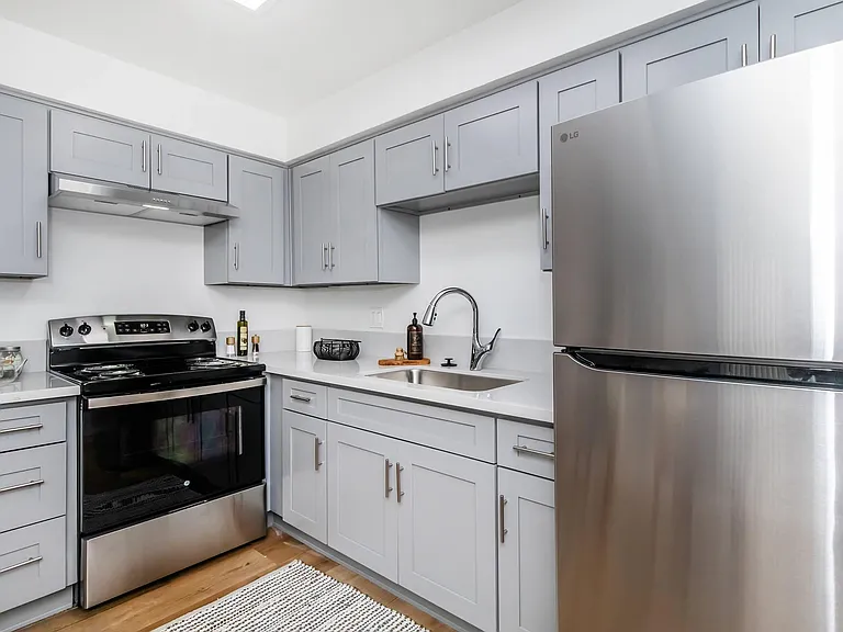 Bella Vista Senior Apartments — Photo 28