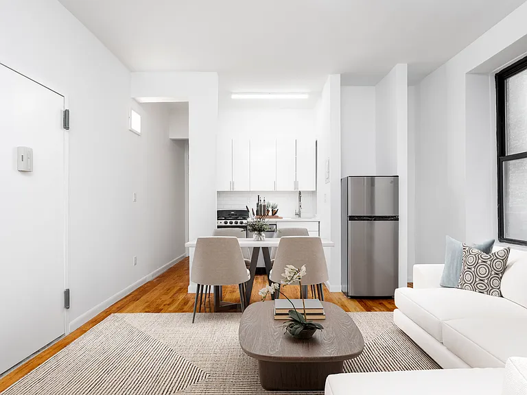 102 W 80th St #28 — Photo 4