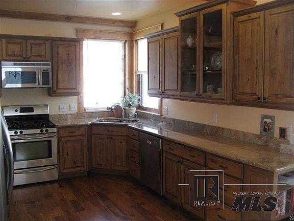 3rd image of 31570 Buckingham Ln